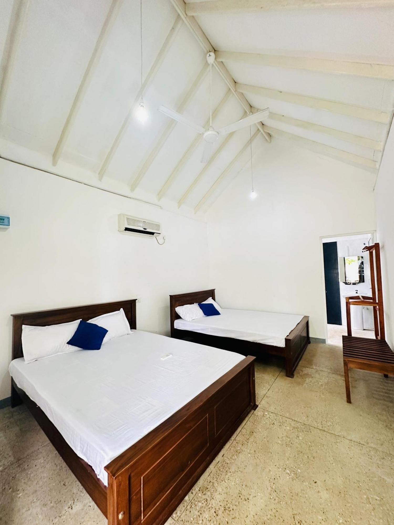 Surfing Beach Nilaveli Trincomalee Exterior photo